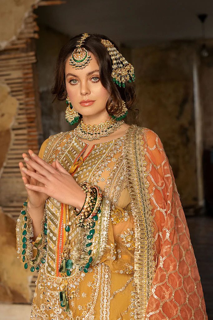 #usaindians #ukindians #ukindianfashion #ukpakistanifaishon #ukpakistaniclothes #ukpakistani #canadafashion #australiaindians #australianpak #newarrivals #pakistanisuits #indianwedding #sareefashion #pakistaniwedding #womensfashion #weddingsarees #maxidress #weddingseason #lehengacholi #shalwarkameez #shalwarkameezsuit #lehengacollection Elegant Pakistani Embroidered Bridal Wedding Stitched Dresses Collection