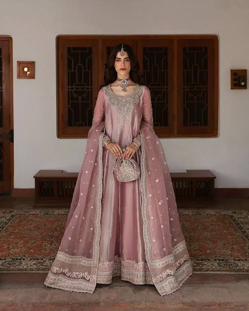 Faiza saqlain pink wedding edition