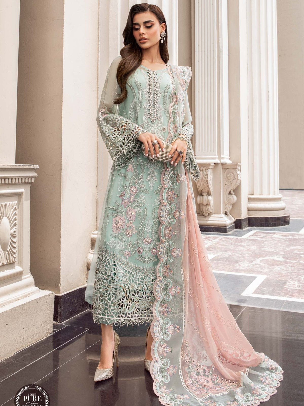 #usaindians #ukindians #ukindianfashion #ukpakistanifaishon #ukpakistaniclothes #ukpakistani #canadafashion #australiaindians #australianpak #newarrivals #pakistanisuits #indianwedding #sareefashion #pakistaniwedding #womensfashion #weddingsarees #maxidress #weddingseason #lehengacholi #shalwarkameez #shalwarkameezsuit #lehengacollection Elegant Pakistani Embroidered Bridal Wedding Stitched Dresses Collection