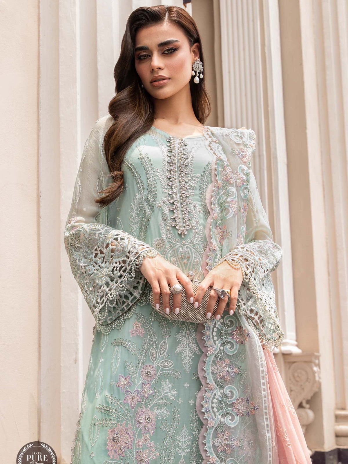 #usaindians #ukindians #ukindianfashion #ukpakistanifaishon #ukpakistaniclothes #ukpakistani #canadafashion #australiaindians #australianpak #newarrivals #pakistanisuits #indianwedding #sareefashion #pakistaniwedding #womensfashion #weddingsarees #maxidress #weddingseason #lehengacholi #shalwarkameez #shalwarkameezsuit #lehengacollection Elegant Pakistani Embroidered Bridal Wedding Stitched Dresses Collection
