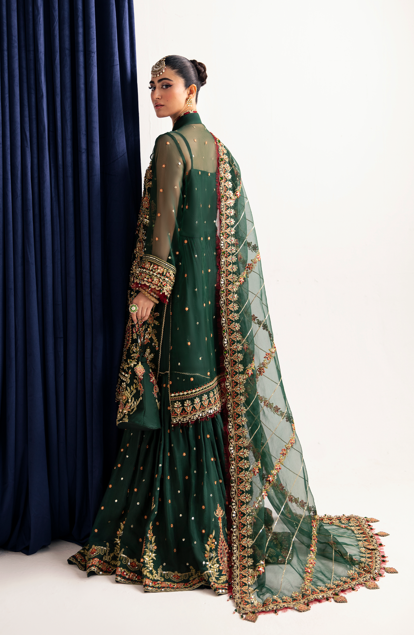 #newarrivals #pakistanisuits #indianwedding #sareefashion #pakistaniwedding #womensfashion #weddingsarees #maxidress #weddingseason #weddingdress #lehenga #lehengacholi #shalwarkameez #shalwarkameezuk #shalwarkameezsuit #shalwarkameezsuit #lehangacholidesigns #lehengacollection #lehengagoals #maxidressseasoninfulleffect Elegant Pakistani Embroidered Wedding Stitched Dresses Collection