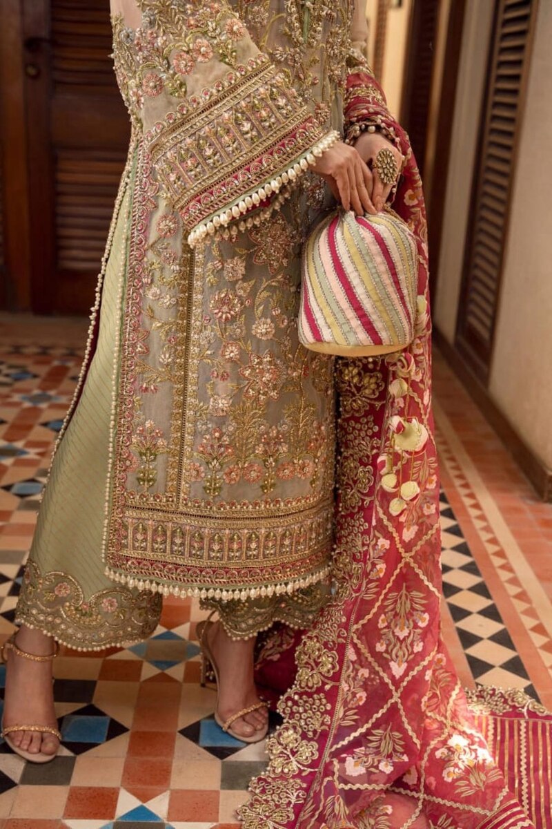 #newarrivals #pakistanisuits #indianwedding #sareefashion #pakistaniwedding #womensfashion #weddingsarees #maxidress #weddingseason #weddingdress #lehenga #lehengacholi #shalwarkameez #shalwarkameezuk #shalwarkameezsuit #shalwarkameezsuit #lehangacholidesigns #lehengacollection #lehengagoals #maxidressseasoninfulleffect Elegant Pakistani Embroidered Wedding Stitched Dresses Collection