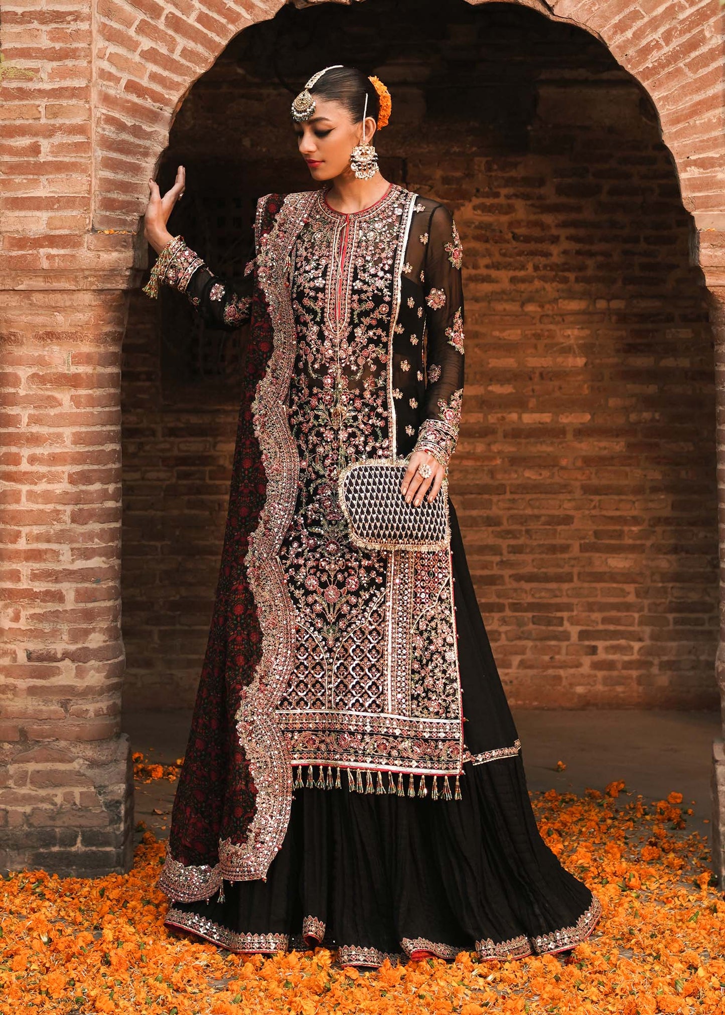  #usaindians #ukindians #ukindianfashion #ukpakistanifaishon #ukpakistaniclothes #ukpakistani #canadafashion #australiaindians #australianpak #newarrivals #pakistanisuits #indianwedding #sareefashion #pakistaniwedding #womensfashion #weddingsarees #maxidress #weddingseason #lehengacholi #shalwarkameez #shalwarkameezsuit #lehengacollection  Elegant Pakistani Embroidered Bridal Wedding Stitched Dresses Collection 