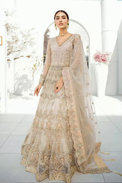 #weddingdress #wedding #bride #weddingphotography #weddingday #weddinginspiration #bridal #fashion #weddingphotographer #weddings #weddingplanner # #weddingideas #weddinggown #dress #bridesmaids #prewedding #indianwedding #instawedding #weddinginspo #destinationwedding 