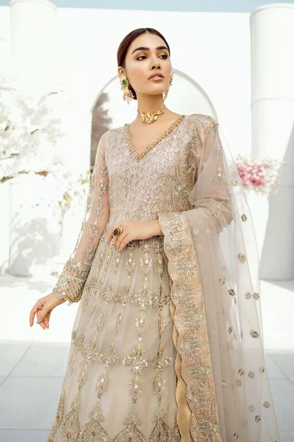 #weddingdress #wedding #bride #weddingphotography #weddingday #weddinginspiration #bridal #fashion #weddingphotographer #weddings #weddingplanner # #weddingideas #weddinggown #dress #bridesmaids #prewedding #indianwedding #instawedding #weddinginspo #destinationwedding 