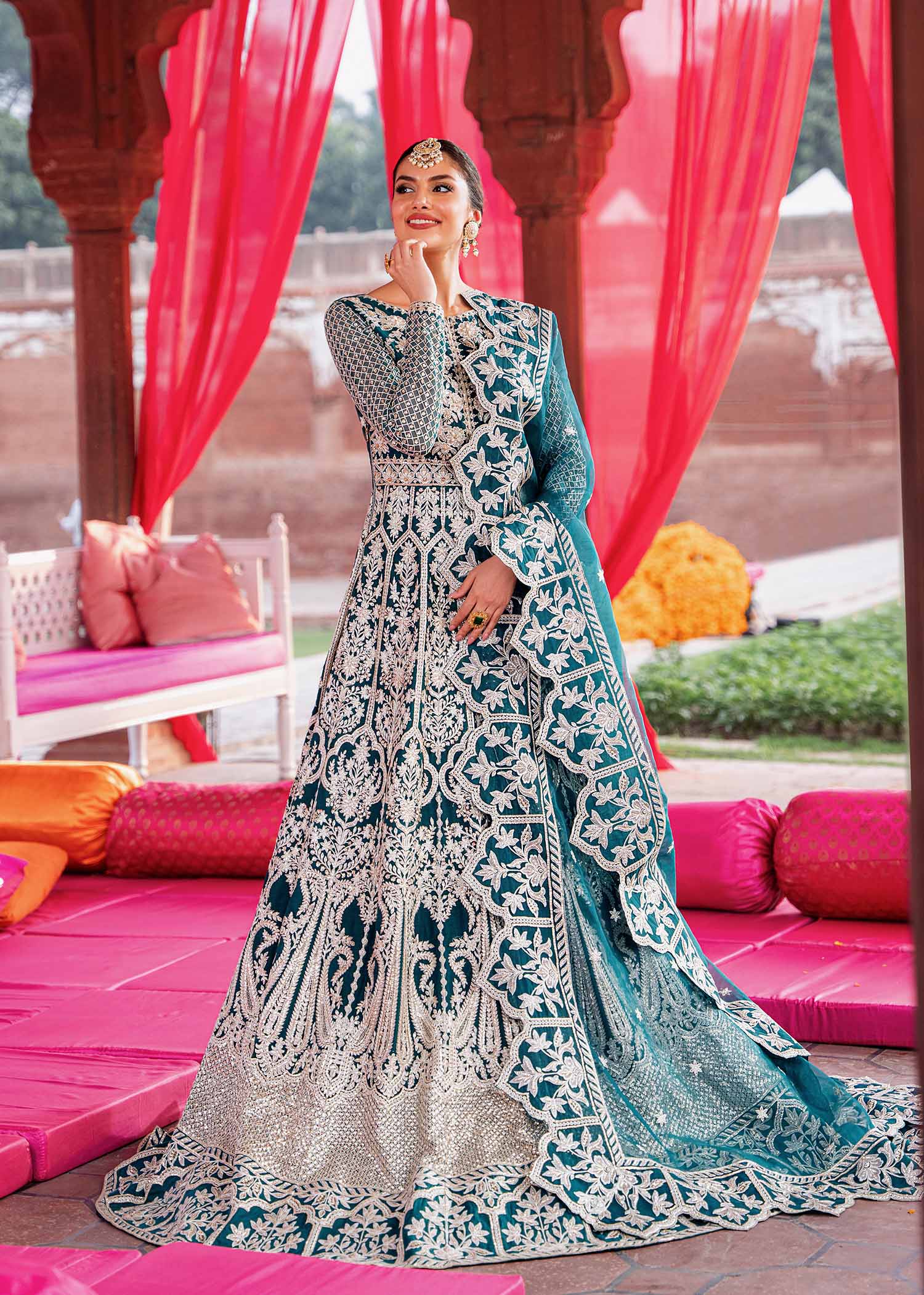 #usaindians #ukindians #ukindianfashion #ukpakistanifaishon #ukpakistaniclothes #ukpakistani #canadafashion #australiaindians #australianpak #newarrivals #pakistanisuits #indianwedding #sareefashion #pakistaniwedding #womensfashion #weddingsarees #maxidress #weddingseason #lehengacholi #shalwarkameez #shalwarkameezsuit #lehengacollection  Elegant Pakistani Embroidered Bridal Wedding Stitched Dresses Collection 