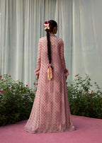 Pink Outfit HR
