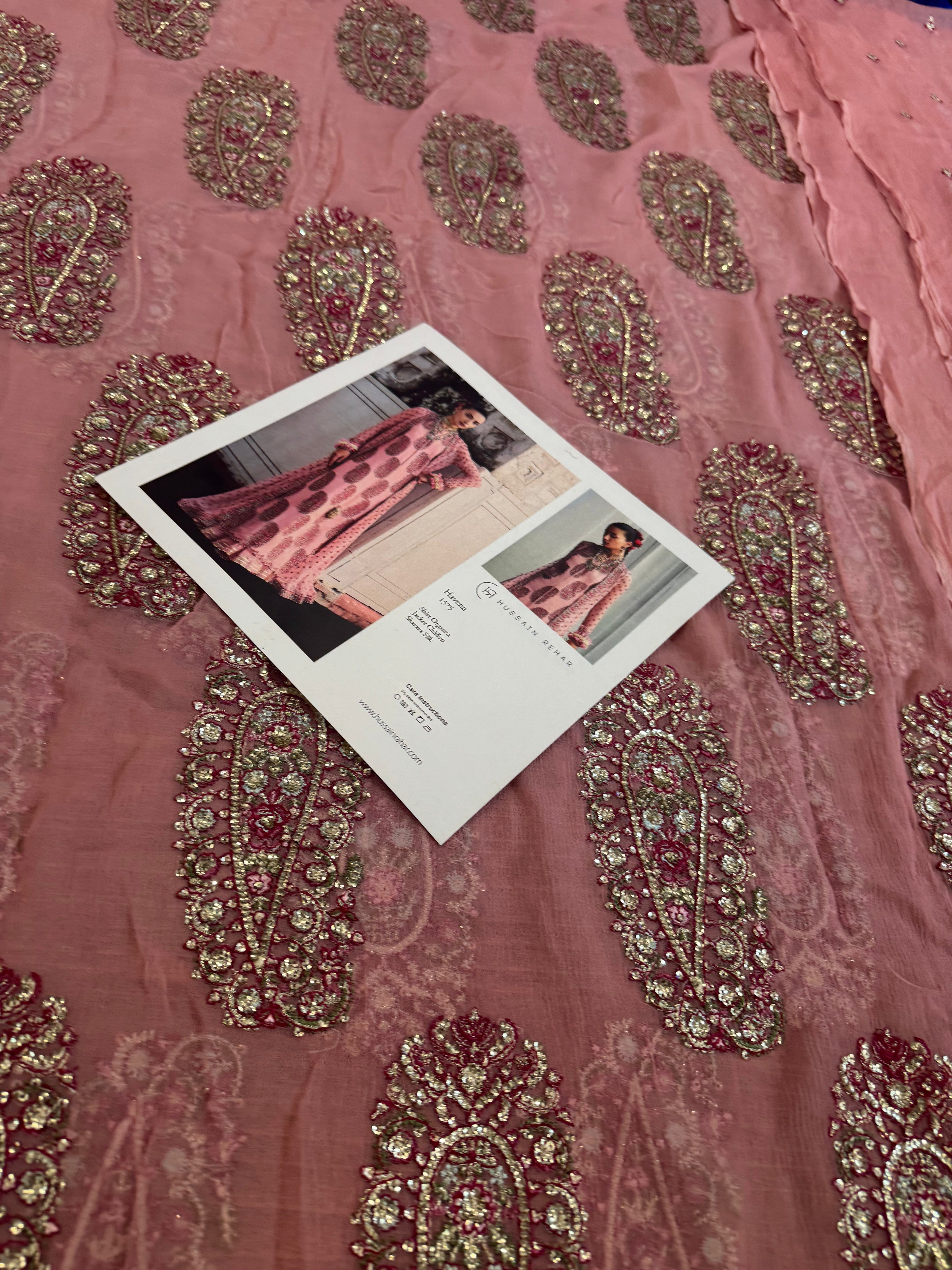Pink Outfit HR