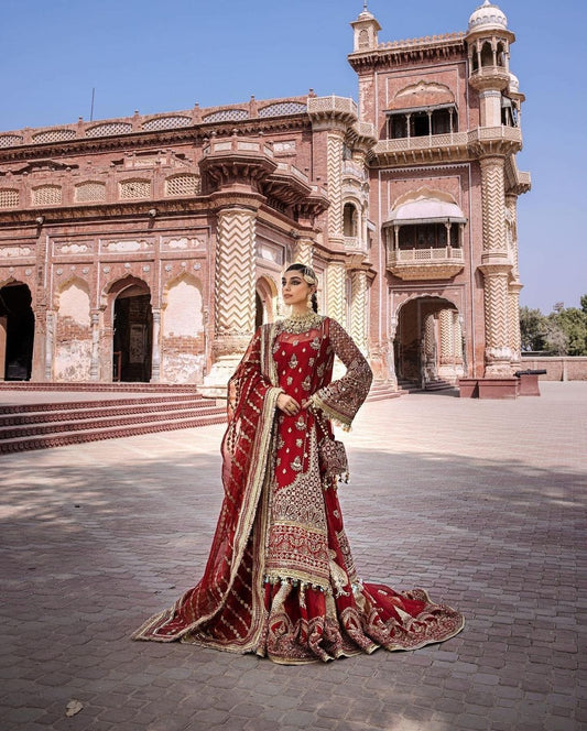 #usaindians #ukindians #ukindianfashion #ukpakistanifaishon #ukpakistaniclothes #ukpakistani #canadafashion #australiaindians #australianpak #newarrivals #pakistanisuits #indianwedding #sareefashion #pakistaniwedding #womensfashion #weddingsarees #maxidress #weddingseason #lehengacholi #shalwarkameez #shalwarkameezsuit #lehengacollection  Elegant Pakistani Embroidered Bridal Wedding Stitched Dresses Collection 