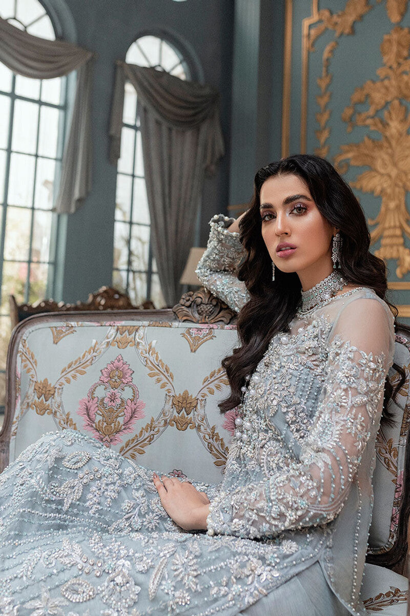 Elegant bridal outlet dresses pakistani