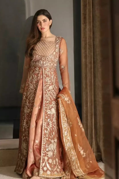 Nilofer Elegant Pakistani Embroidered Wedding Stitched Dresses Collection 00P ‘Nilofer‘ i #newarrivals  #pakistanisuits #indianwedding #sareefashion #pakistaniwedding #womensfashion #weddingsarees #maxidress #weddingseason #weddingdress #lehenga #lehengacholi #shalwarkameez #shalwarkameezuk #shalwarkameezsuit #shalwarkameezsuit  #lehangacholidesigns #lehengacollection #lehengagoals #maxidressseasoninfulleffect Elegant Pakistani Embroidered Wedding Stitched Dresses Collection 